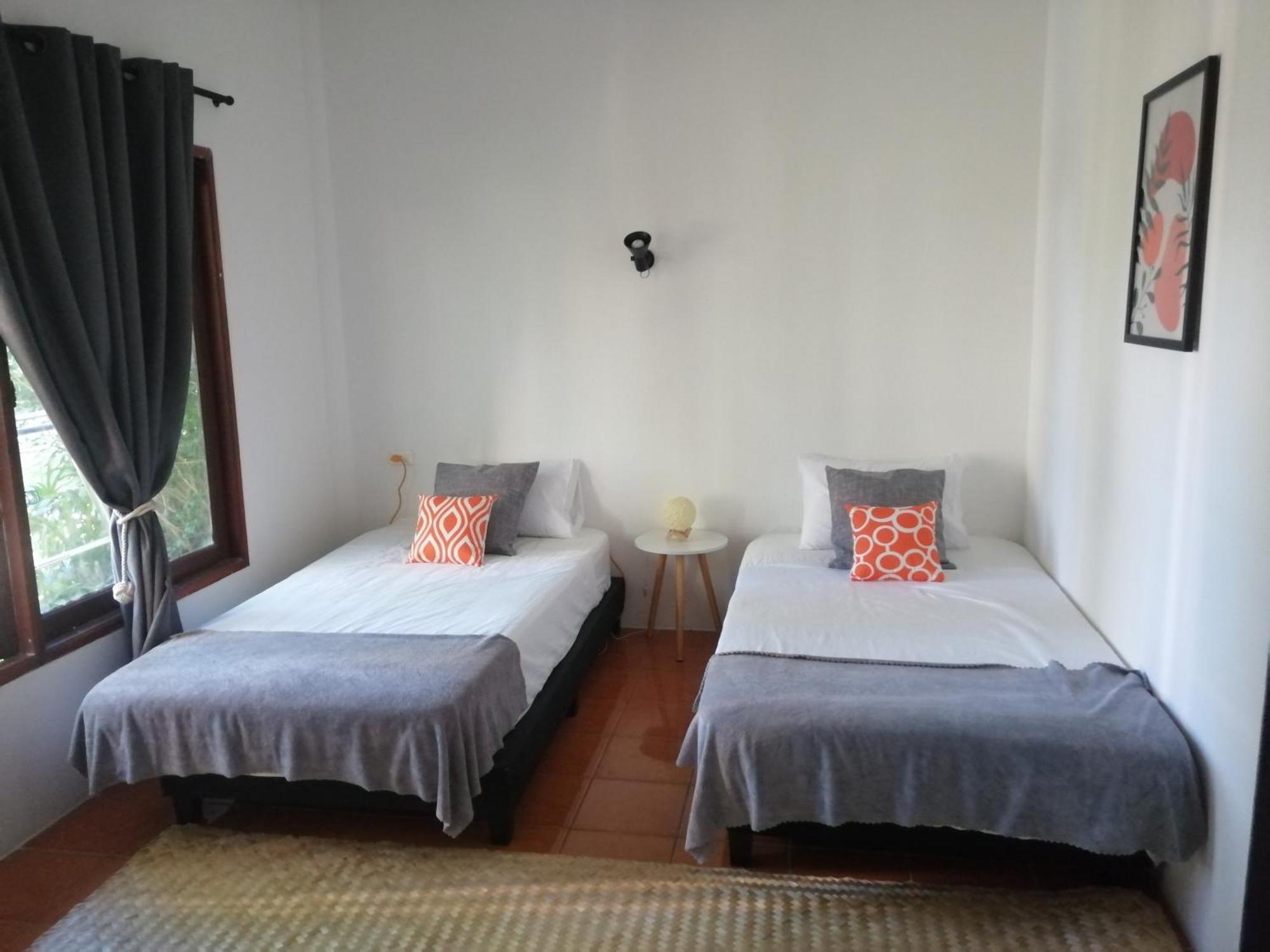 Red Pearl Beach Resort Chaloklum Rum bild