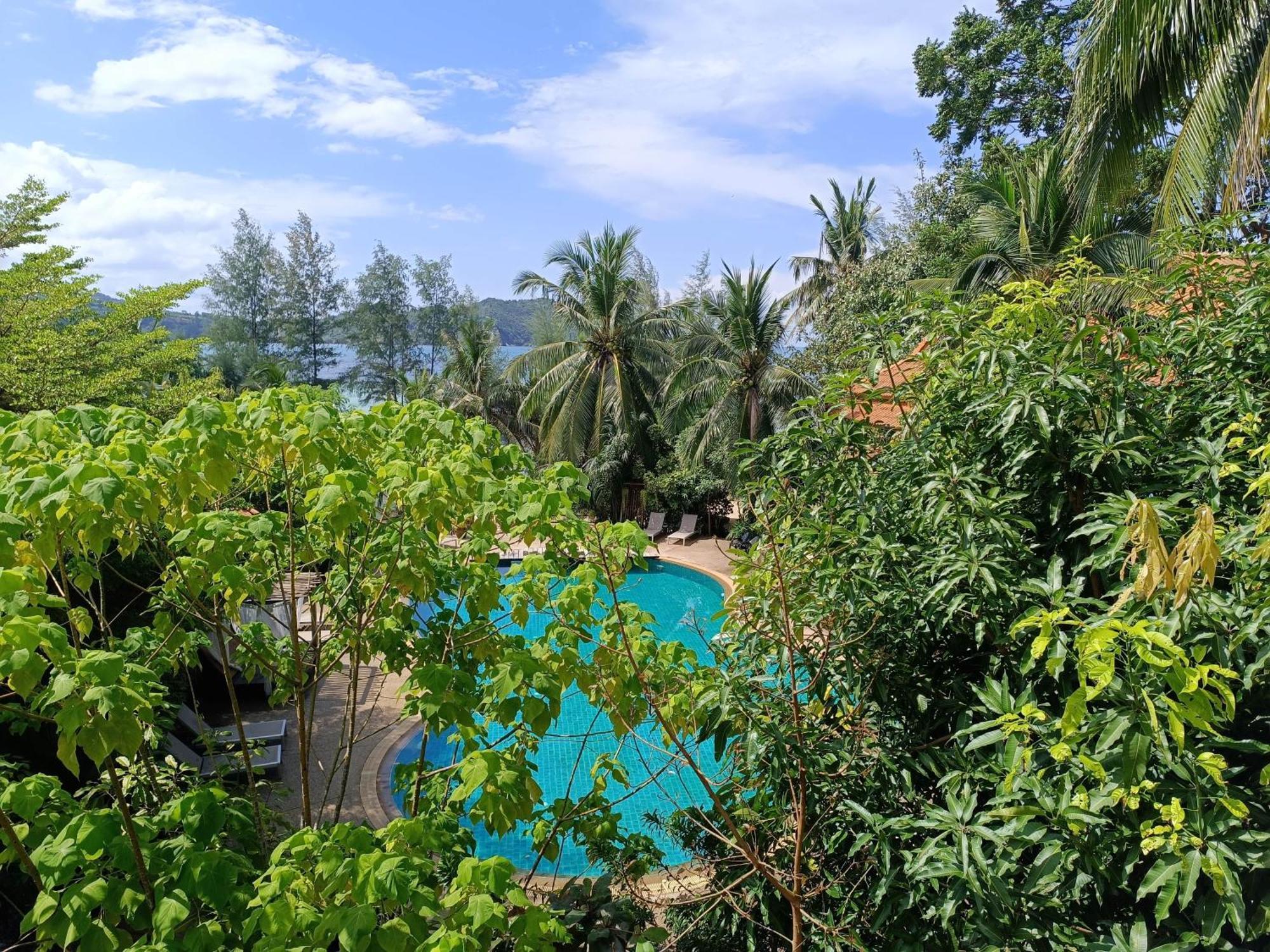 Red Pearl Beach Resort Chaloklum Exteriör bild